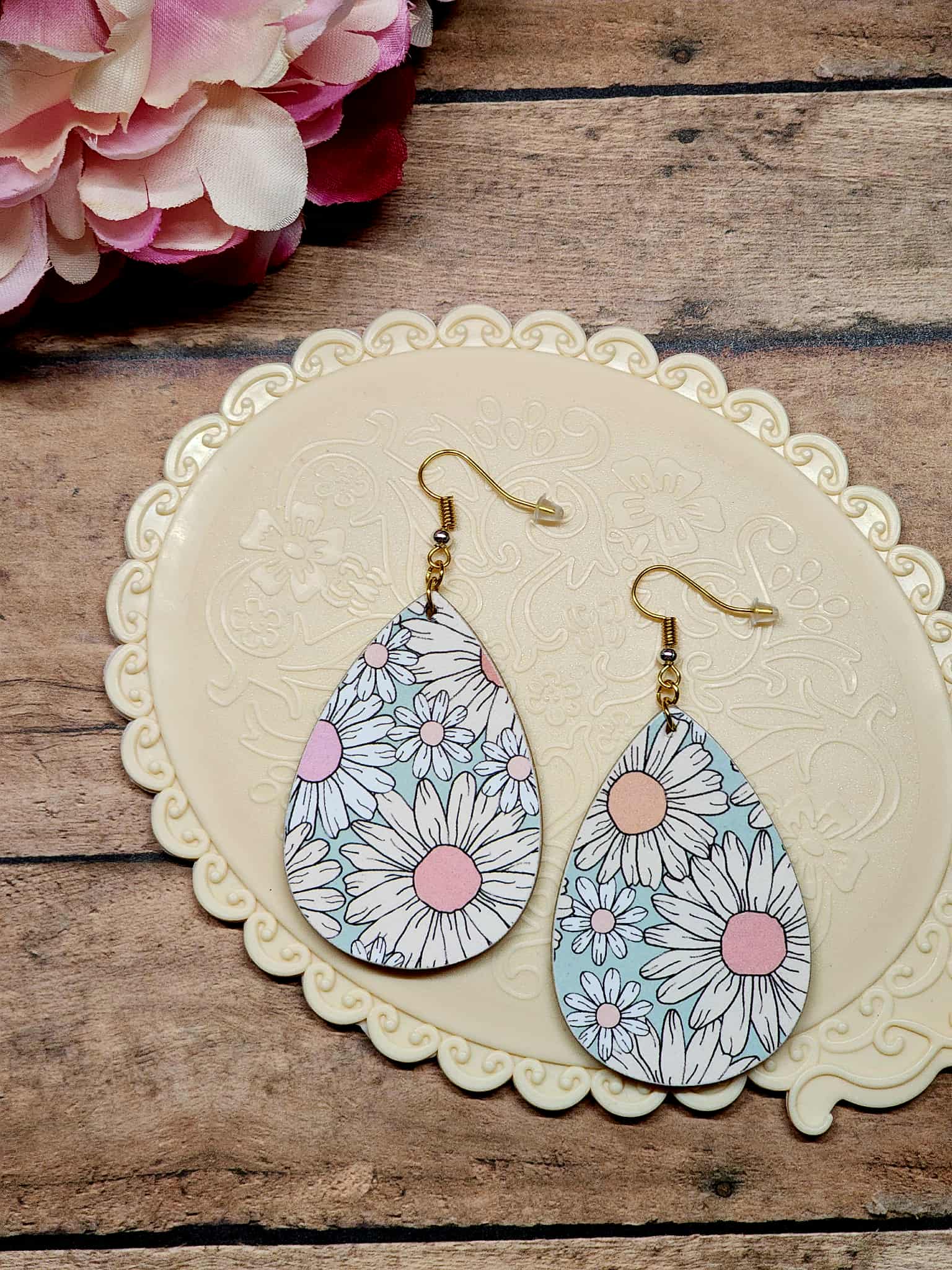 Blue Ridge Daisy Drop Earrings